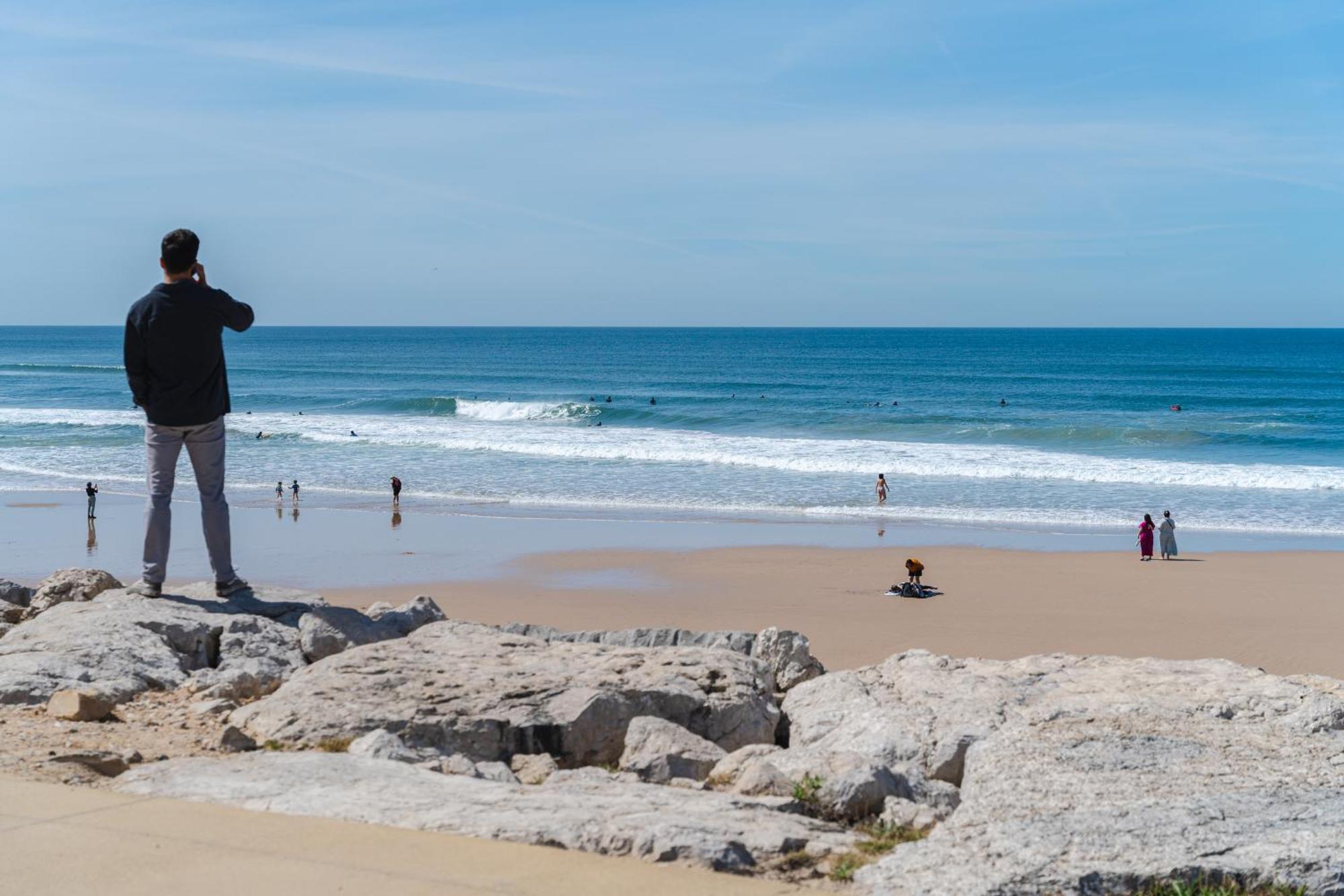 Sea View & Sundown, 150M From The Beach And Surf Spots Costa da Caparica Exterior photo