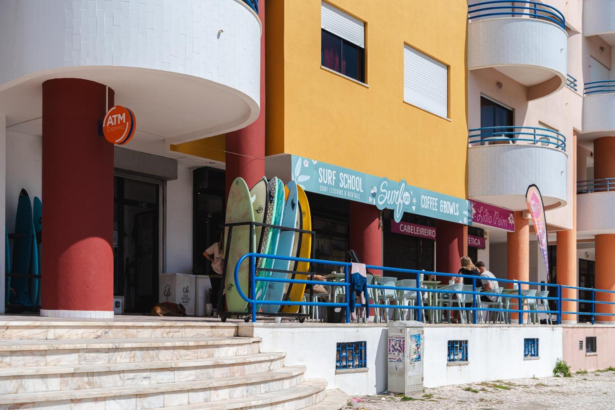 Sea View & Sundown, 150M From The Beach And Surf Spots Costa da Caparica Exterior photo