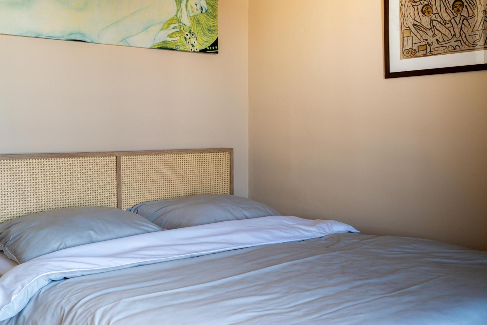 Sea View & Sundown, 150M From The Beach And Surf Spots Costa da Caparica Exterior photo